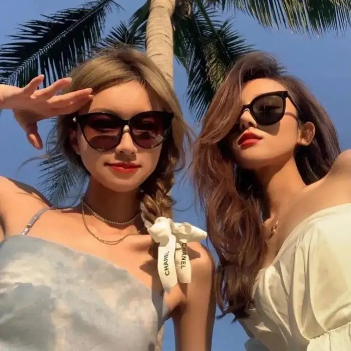左轮百合